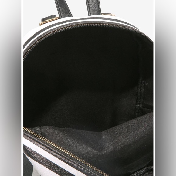 The Promised Neverland Trio Mini Backpack - Picture 3 of 4